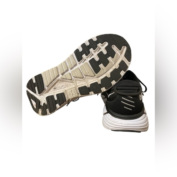 HOKA Gaviota 4 Running Shoe - Picture 4 of 7